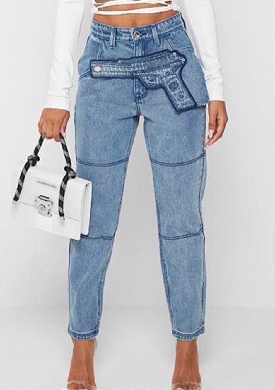 Maniere de Voir Embroidered Patch Straight Leg Jeans Women's 10